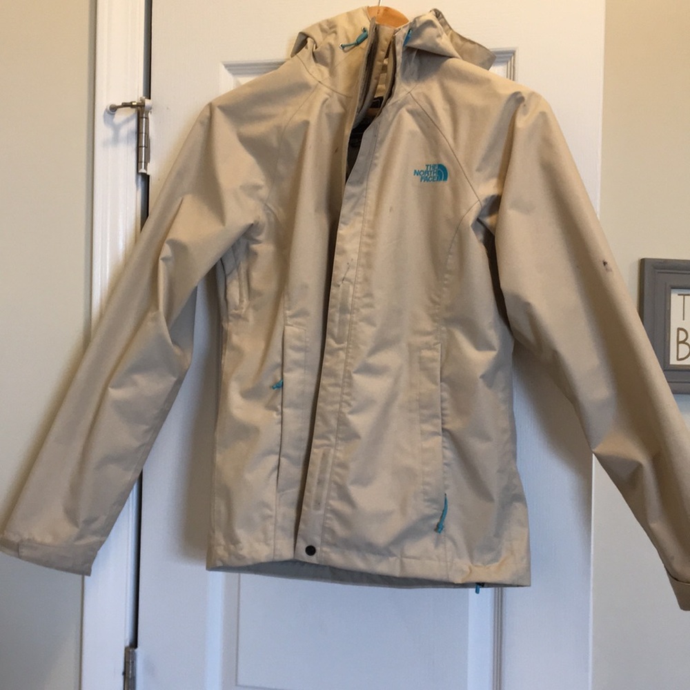 North Face women’s rain jacket size small